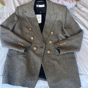 Zara Houndstooth blazer with gold buttons